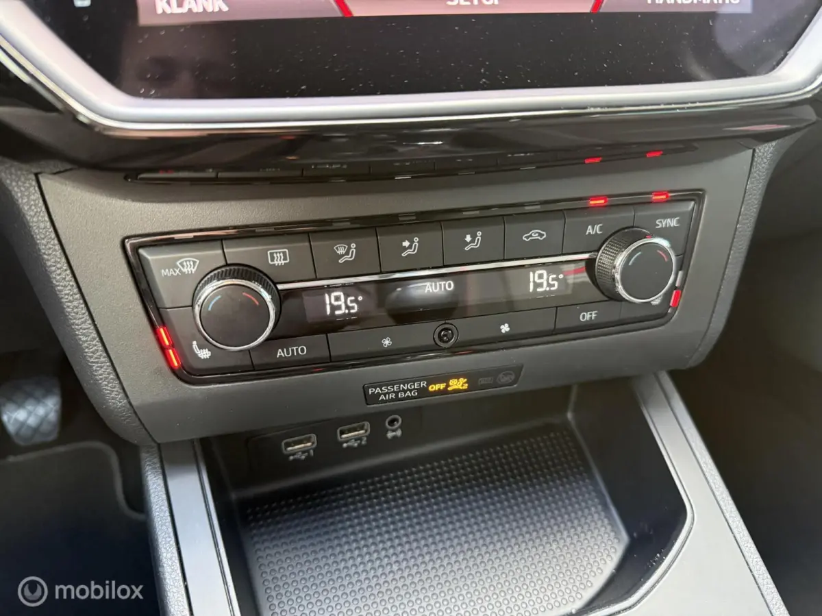 1.0 TSI FR | Stoelverwarming | Apple CarPlay