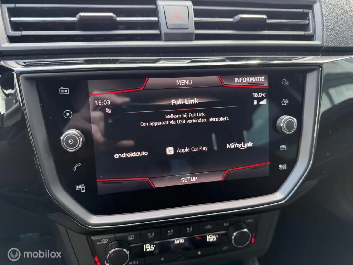 1.0 TSI FR | Stoelverwarming | Apple CarPlay