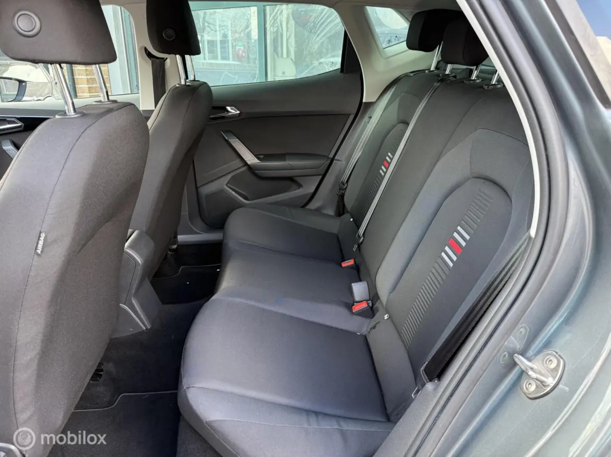 1.0 TSI FR | Stoelverwarming | Apple CarPlay