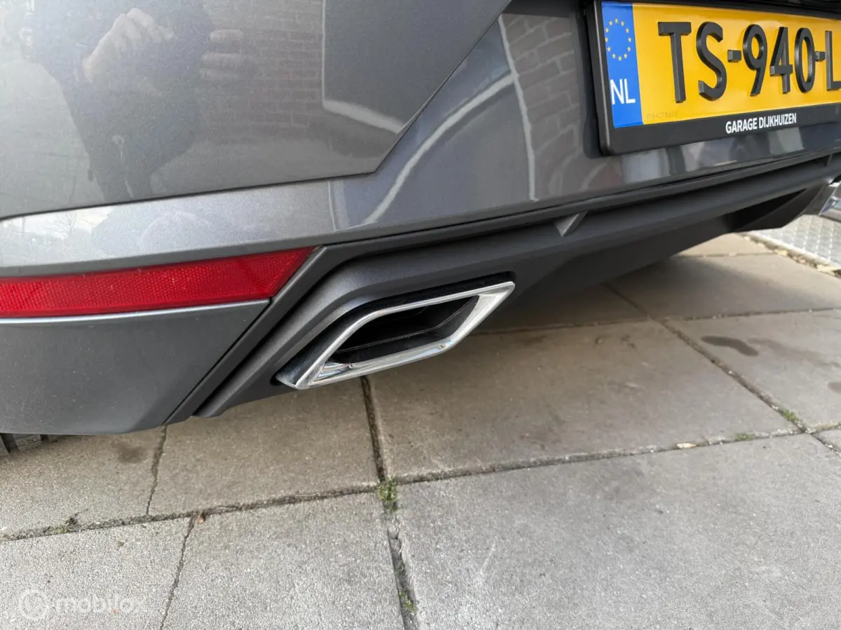 1.0 TSI FR | Stoelverwarming | Apple CarPlay