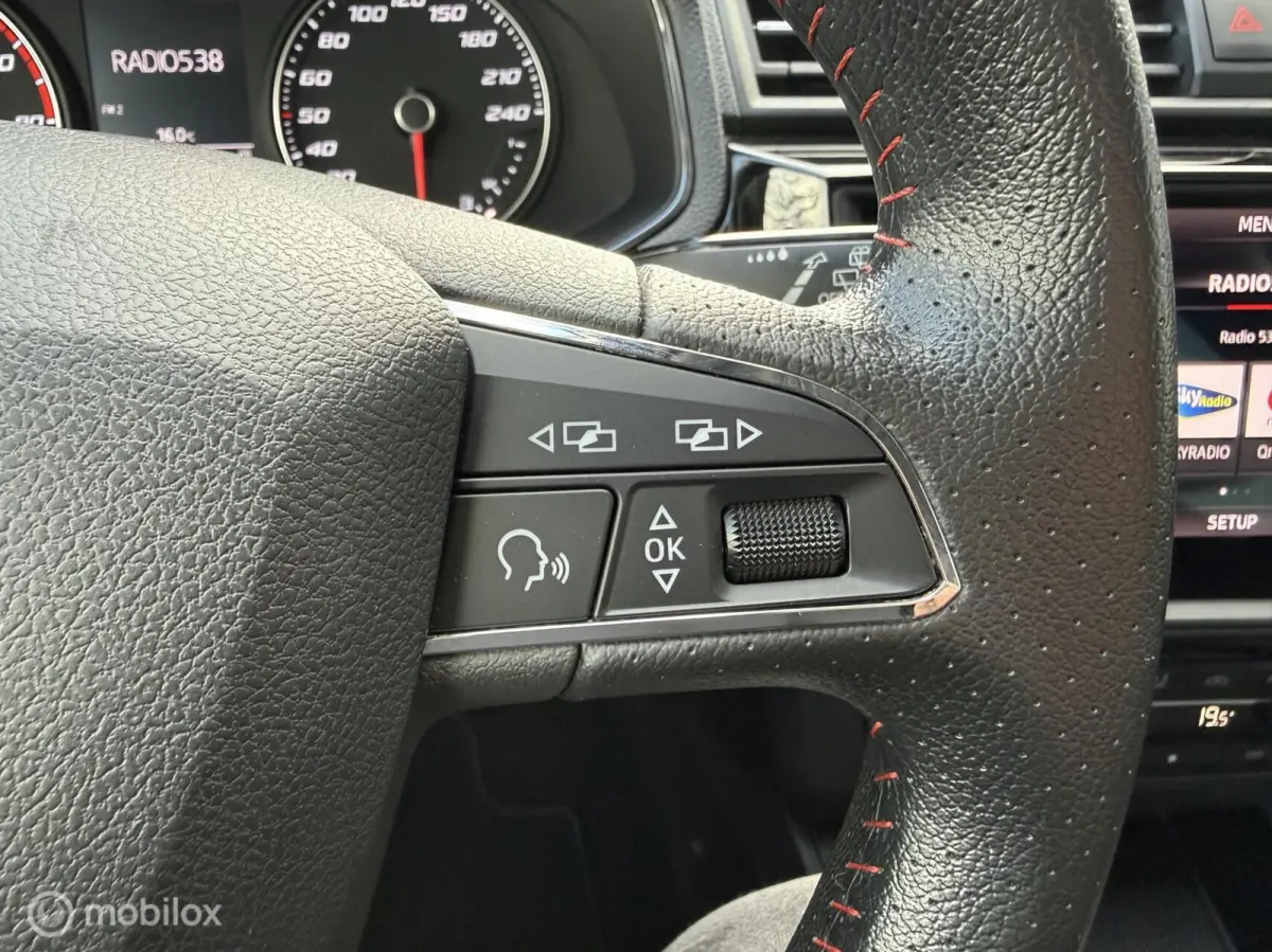 1.0 TSI FR | Stoelverwarming | Apple CarPlay