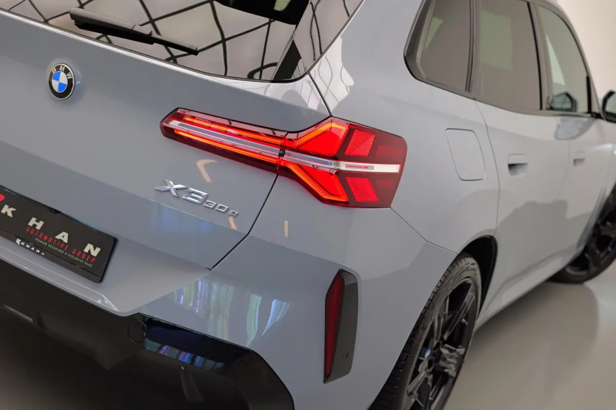 30e xDrive |Pano|M-pakket|Memory|Leder|
