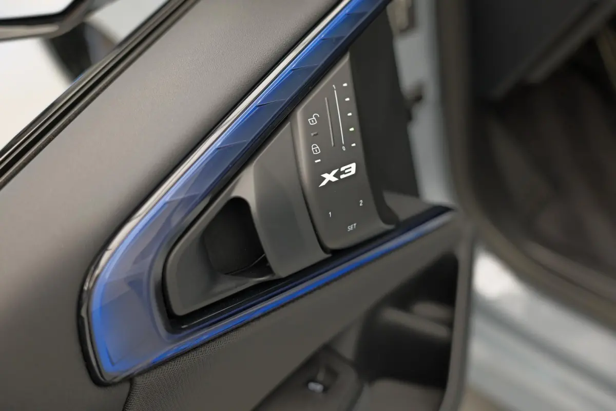 30e xDrive |Pano|M-pakket|Memory|Leder|