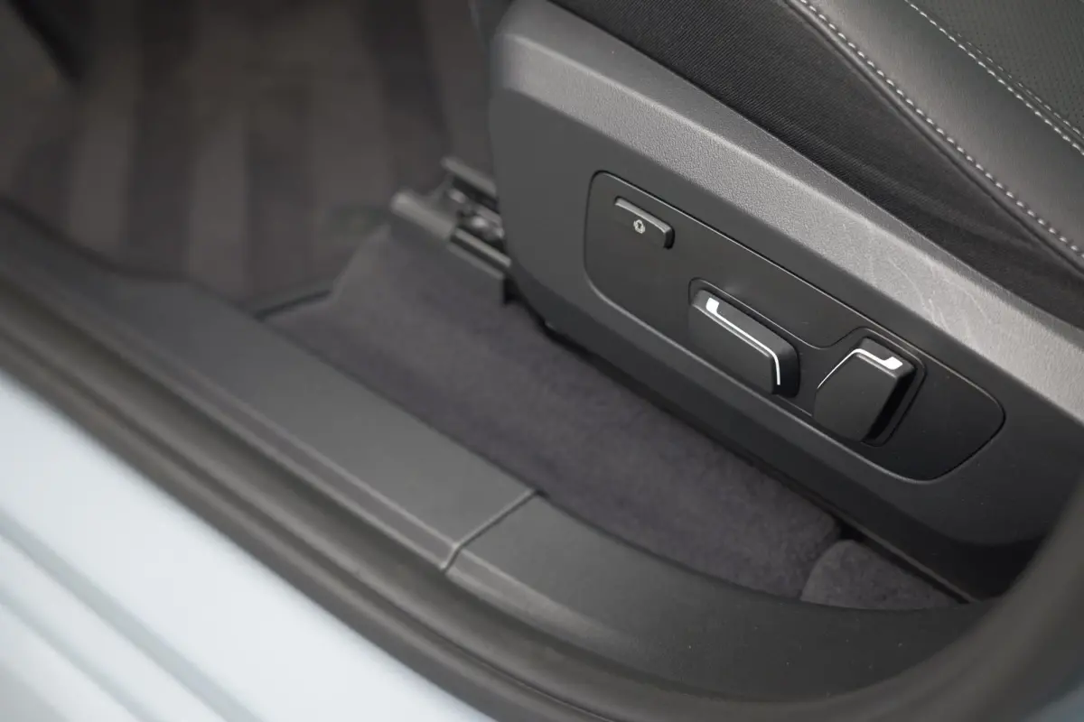 30e xDrive |Pano|M-pakket|Memory|Leder|
