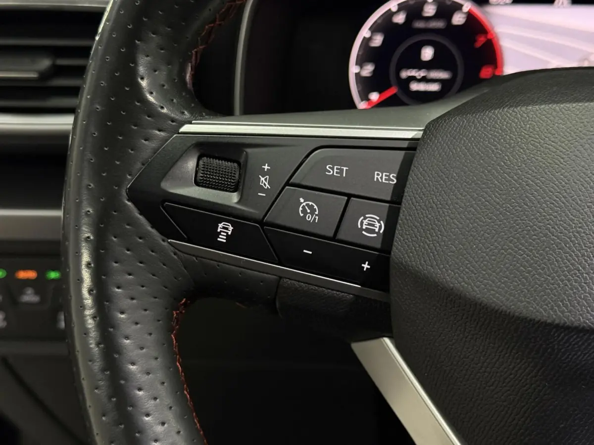 1.5 eTSI FR | Pano | Sfeer | CarPlay | ACC | PDC
