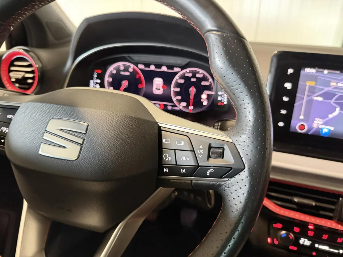 1.0 TSI FR Intense Virtual Camera Facelift Sfeer