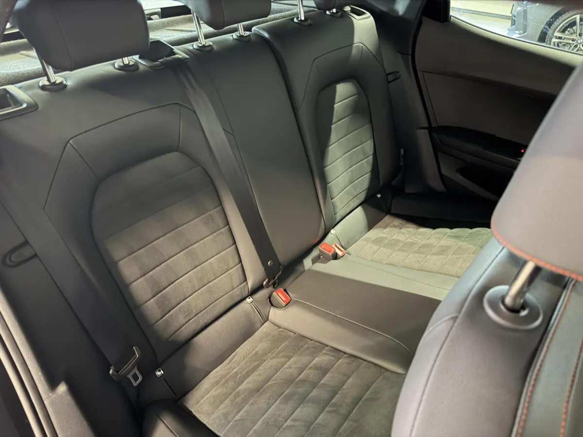1.0 TSI FR Intense Virtual Camera Facelift Sfeer