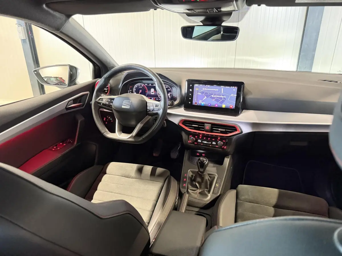 1.0 TSI FR Intense Virtual Camera Facelift Sfeer