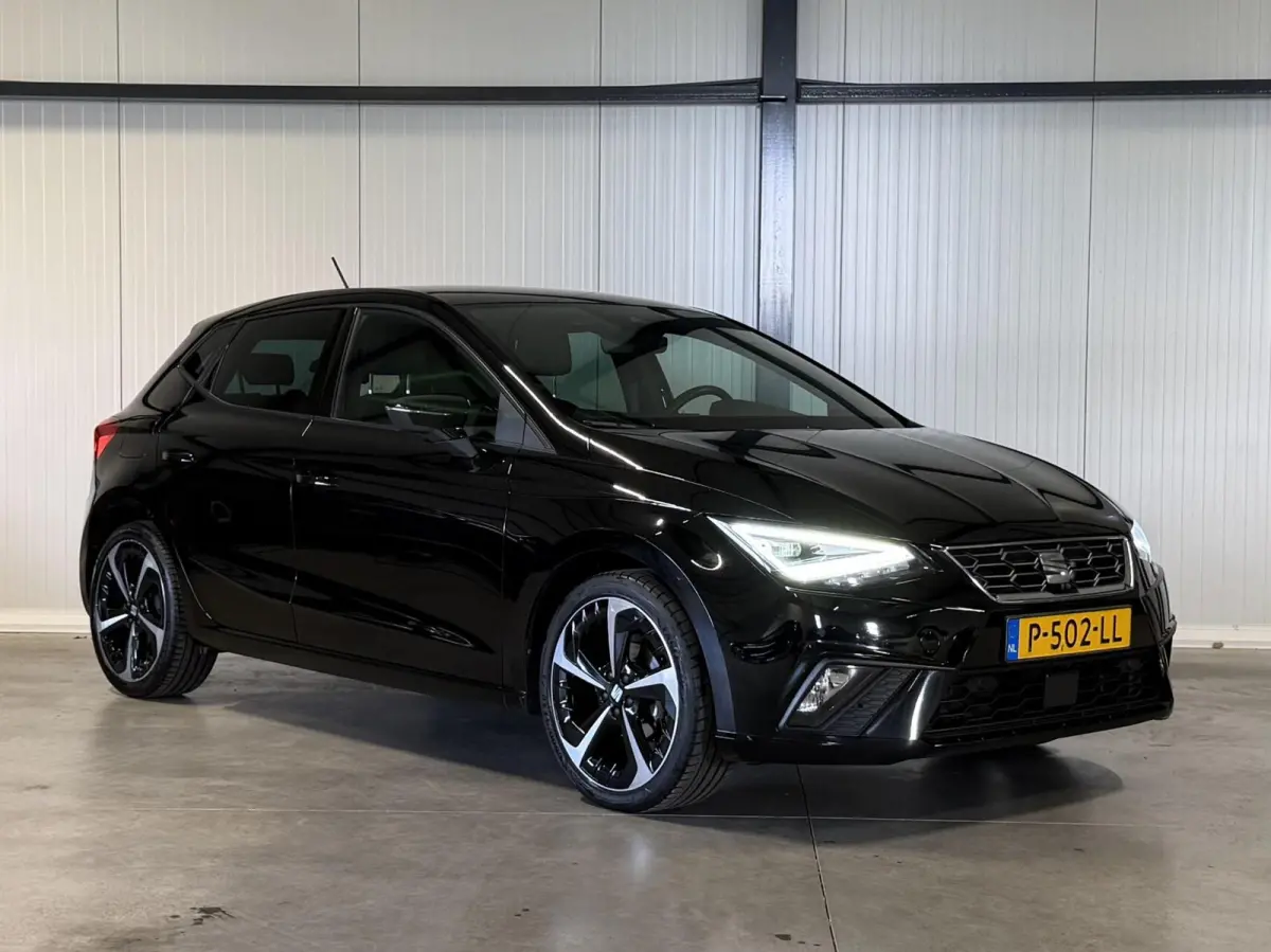 1.0 TSI FR Intense Virtual Camera Facelift Sfeer