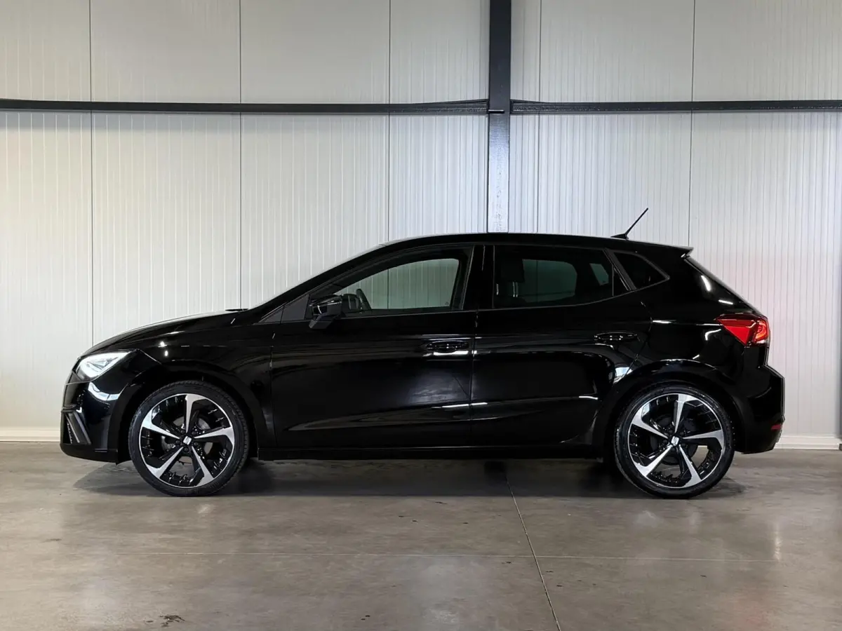 1.0 TSI FR Intense Virtual Camera Facelift Sfeer