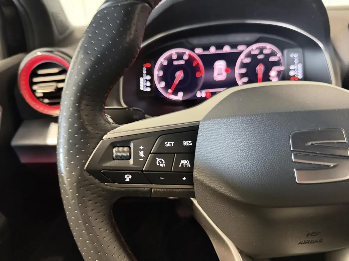 1.0 TSI FR Intense Virtual Camera Facelift Sfeer