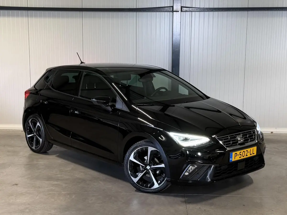 1.0 TSI FR Business Intense Virtual Camera Sfeer