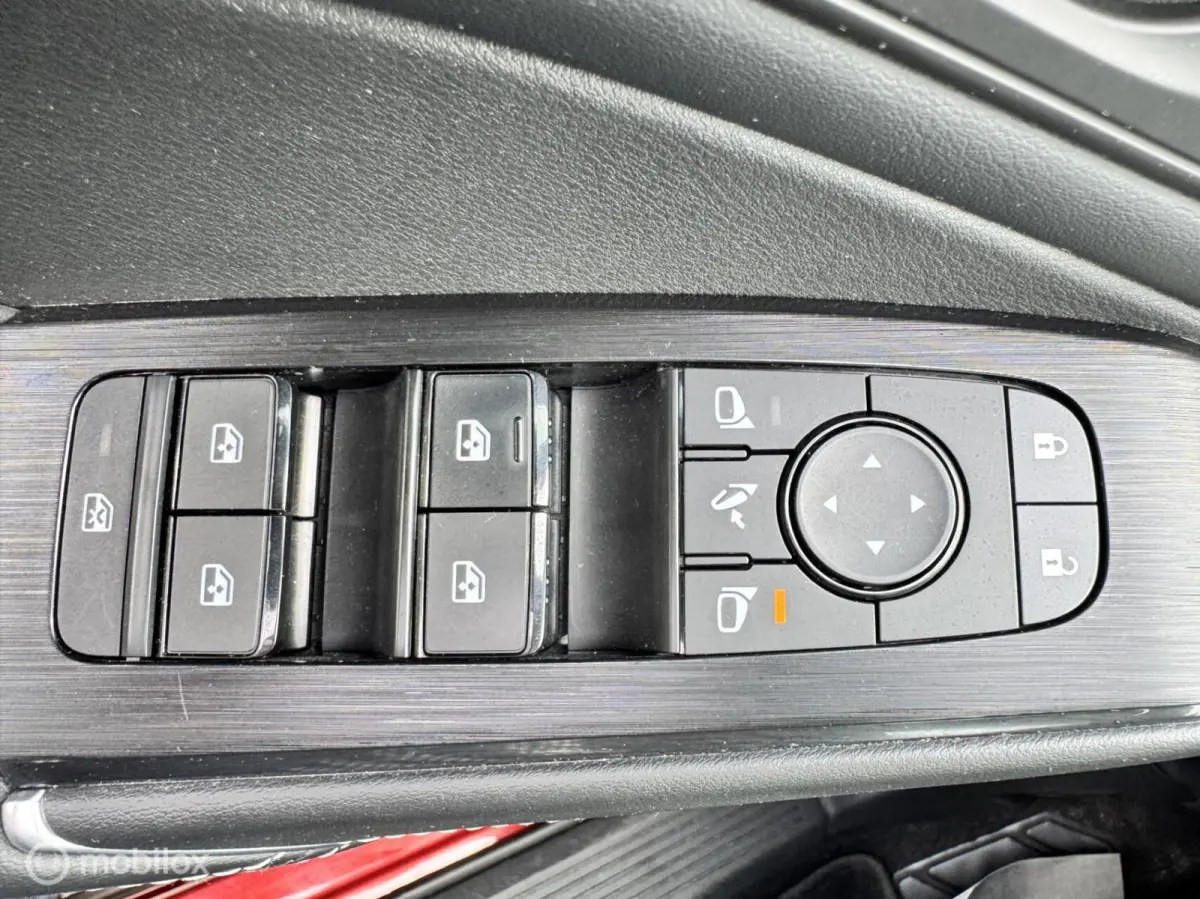 1.3 MHEV Hybride Xtronic N-Connecta Two-Tone