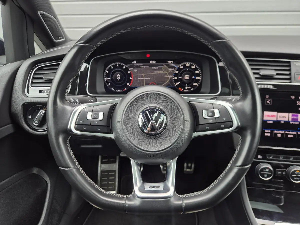 1.5 TSI Highline R-Line/Pano/ACC/Trekhaak/Led/Dynaudio/Virtual/Blind-Spot/Dab/Camara/AppleCarplay/AutoHold/Keyless/Leder/Led/