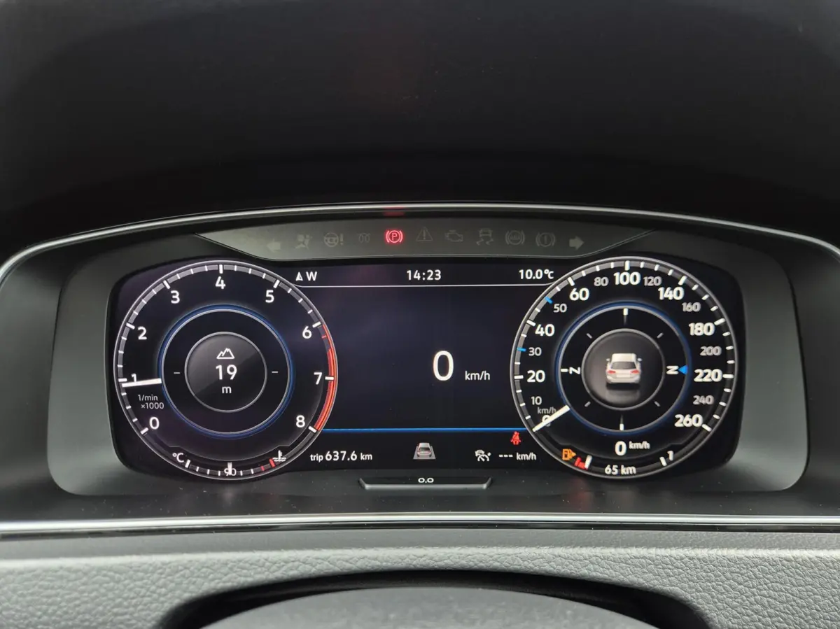 1.5 TSI Highline R-Line/Pano/ACC/Trekhaak/Led/Dynaudio/Virtual/Blind-Spot/Dab/Camara/AppleCarplay/AutoHold/Keyless/Leder/Led/