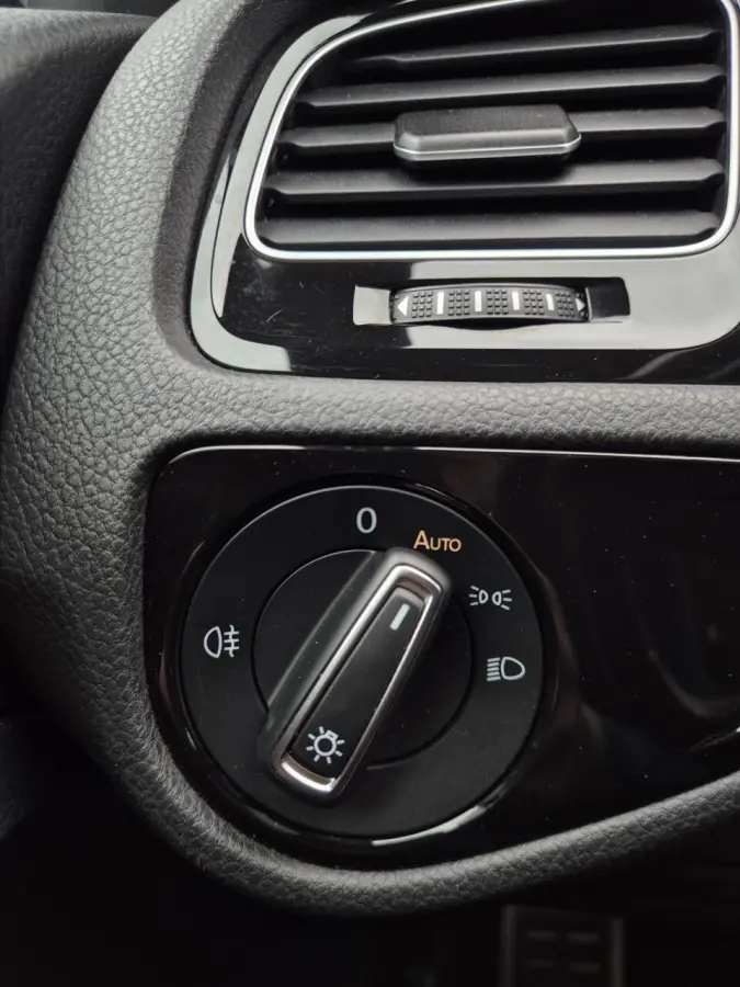 1.5 TSI Highline R-Line/Pano/ACC/Trekhaak/Led/Dynaudio/Virtual/Blind-Spot/Dab/Camara/AppleCarplay/AutoHold/Keyless/Leder/Led/