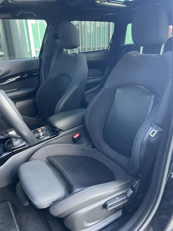 Mini 1.5 Cooper Chili | AUTOMAAT | SCHUIF/KANTELDAK | CARPLAY/ANDROID | NAVI | CRUISE CONTROL | PDC | CLIMATE CONTROL | LMV 18'' | STOELVERWARMING | KEYLESS | LED | BLUETOOTH | ALL-SEASON BA