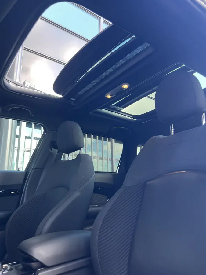 Mini 1.5 Cooper Chili | AUTOMAAT | SCHUIF/KANTELDAK | CARPLAY/ANDROID | NAVI | CRUISE CONTROL | PDC | CLIMATE CONTROL | LMV 18'' | STOELVERWARMING | KEYLESS | LED | BLUETOOTH | ALL-SEASON BA