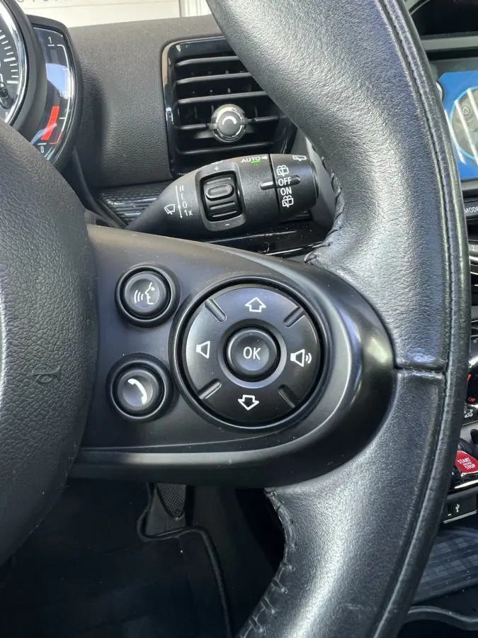 Mini 1.5 Cooper Chili | AUTOMAAT | SCHUIF/KANTELDAK | CARPLAY/ANDROID | NAVI | CRUISE CONTROL | PDC | CLIMATE CONTROL | LMV 18'' | STOELVERWARMING | KEYLESS | LED | BLUETOOTH | ALL-SEASON BA
