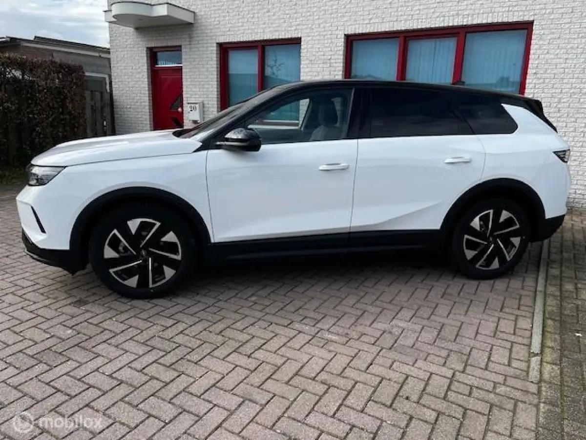 1.2 Turbo Hybrid GS-LINE AUTOMAAT/360CAM/