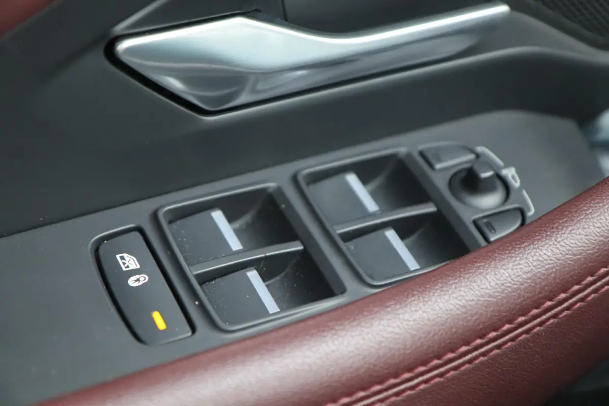 P300e 309PK R-Dynamic AWD | Pano | Leder | Meridian | Digidash | ACC