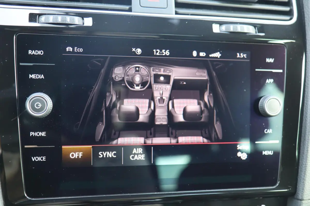 GTI Performance 245PK DSG Virtual | Carplay