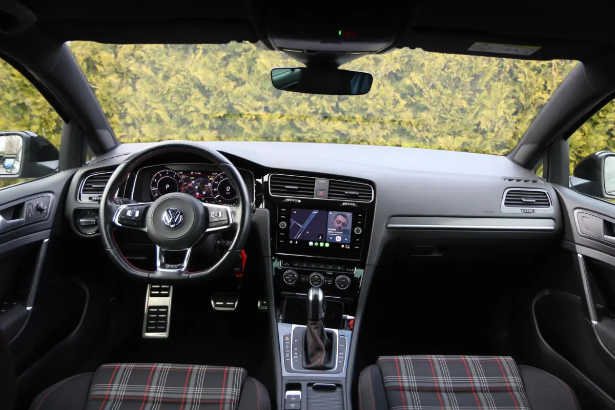 GTI Performance 245PK DSG Virtual | Carplay