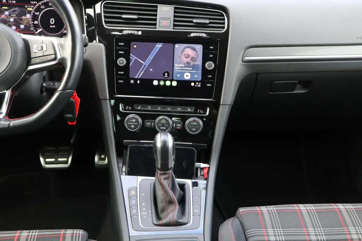 GTI Performance 245PK DSG Virtual | Carplay