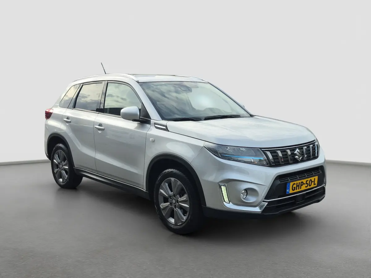 1.5 Hybrid Select Trekhaak | Stoelverwarming | Full LED | Keyless | Camera | Adaptive CC |