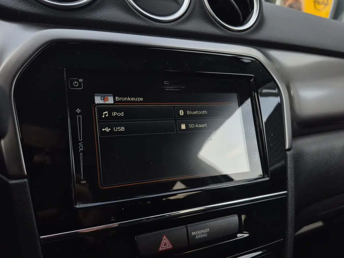 1.5 Hybrid Select Trekhaak | Stoelverwarming | Full LED | Keyless | Camera | Adaptive CC |