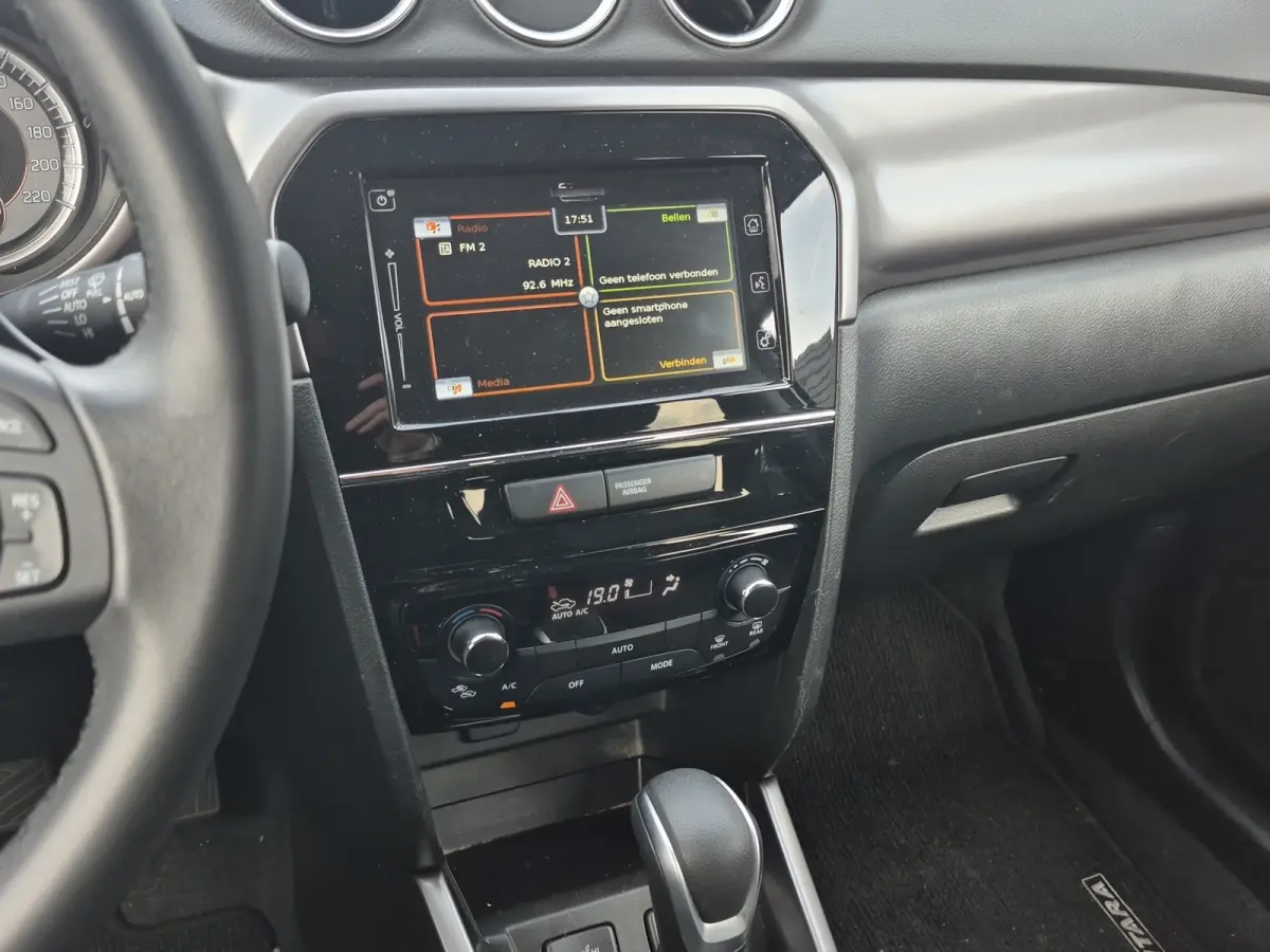 1.5 Hybrid Select Trekhaak | Stoelverwarming | Full LED | Keyless | Camera | Adaptive CC |