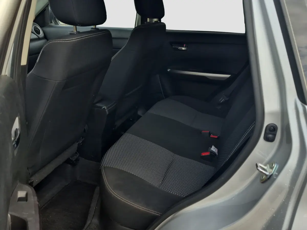 1.5 Hybrid Select Trekhaak | Stoelverwarming | Full LED | Keyless | Camera | Adaptive CC |
