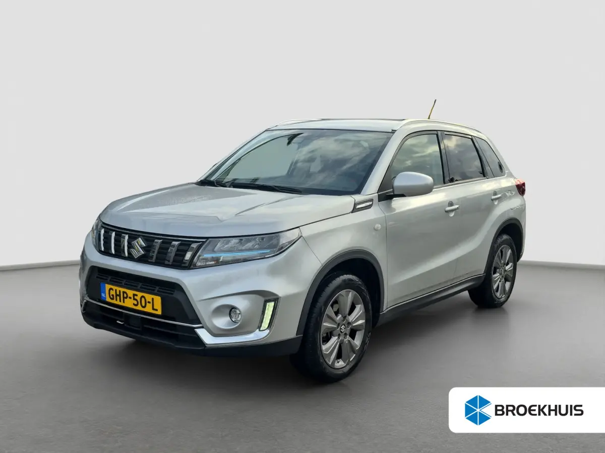 1.5 Hybrid Select Trekhaak | Stoelverwarming | Full LED | Keyless | Camera | Adaptive CC |