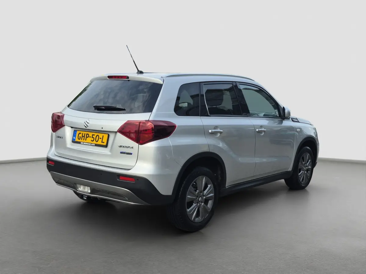 1.5 Hybrid Select Trekhaak | Stoelverwarming | Full LED | Keyless | Camera | Adaptive CC |