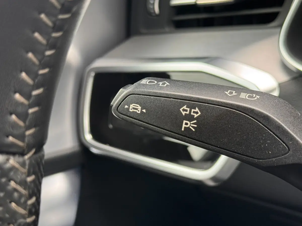 55 TFSI e quattro Competition S-LINE l ADAPT.CRUIS l KEYLESS l CAMERA l CARPLAY l DEALER OH l KERAMISCHE COATING