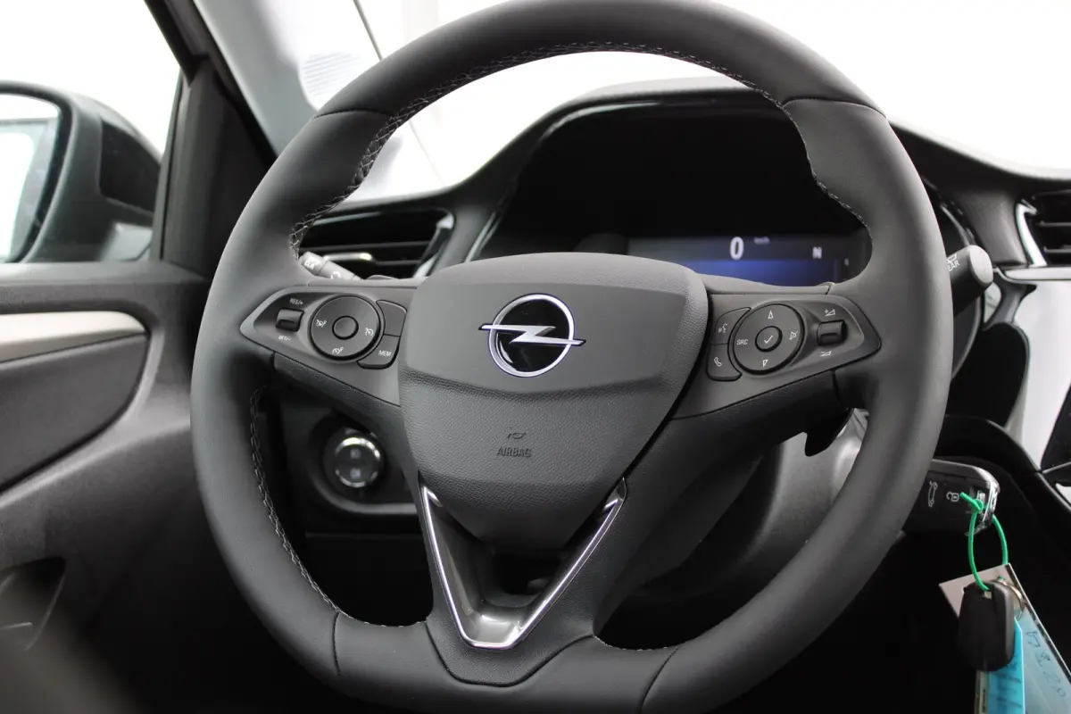 Edition Hybrid 110pk Automaat / Navigatie via Carplay / Camera / Parkeersensoren / Dodehoek / Airco / LED| Voorraadvoordeel !