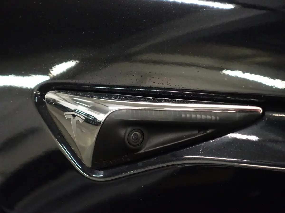 90D Base SOH 91%, Luchtvering, Full Memory, 21inch Vossen, Autopilot
