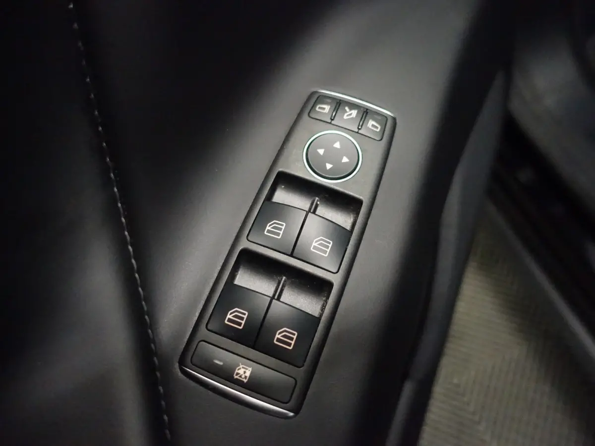 90D Base SOH 91%, Luchtvering, Full Memory, 21inch Vossen, Autopilot
