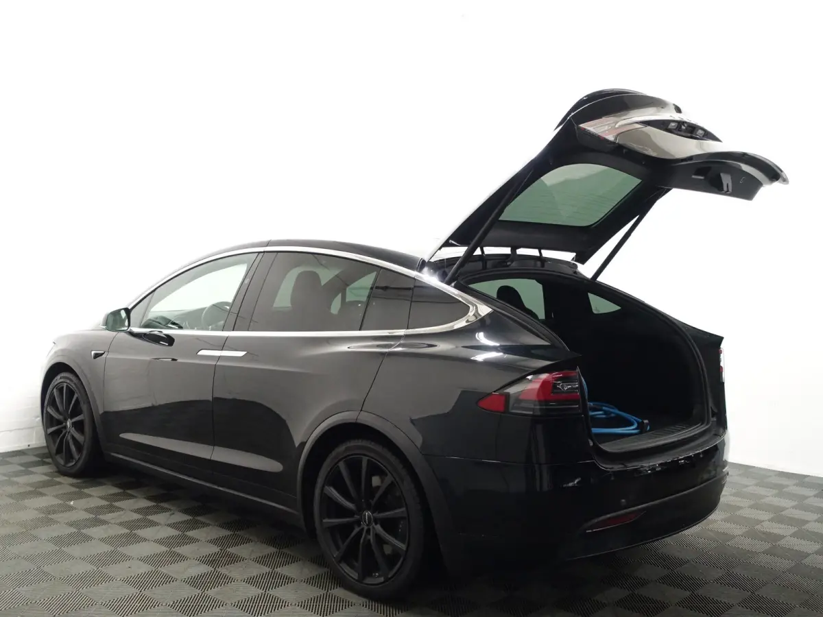 90D Base SOH 91%, Luchtvering, Full Memory, 21inch Vossen, Autopilot