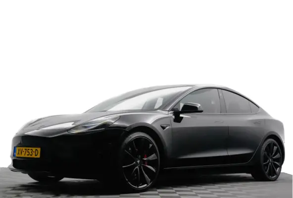 Performance S Dual Motor Blackline Aut- Panoramadak, Autopilot, Comfort Leder, Carbon Parts