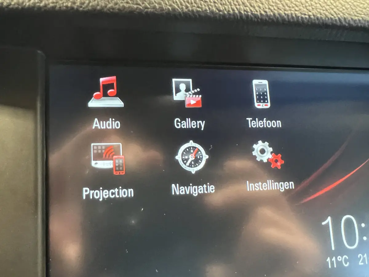 1.2 Edition 2020 | Navigatie/Carplay | AGR comfortstoel bestuurder | Achteruitrijcamera | PDC V+A incl. Park Pilot | Botsing alarm | LMV 16''