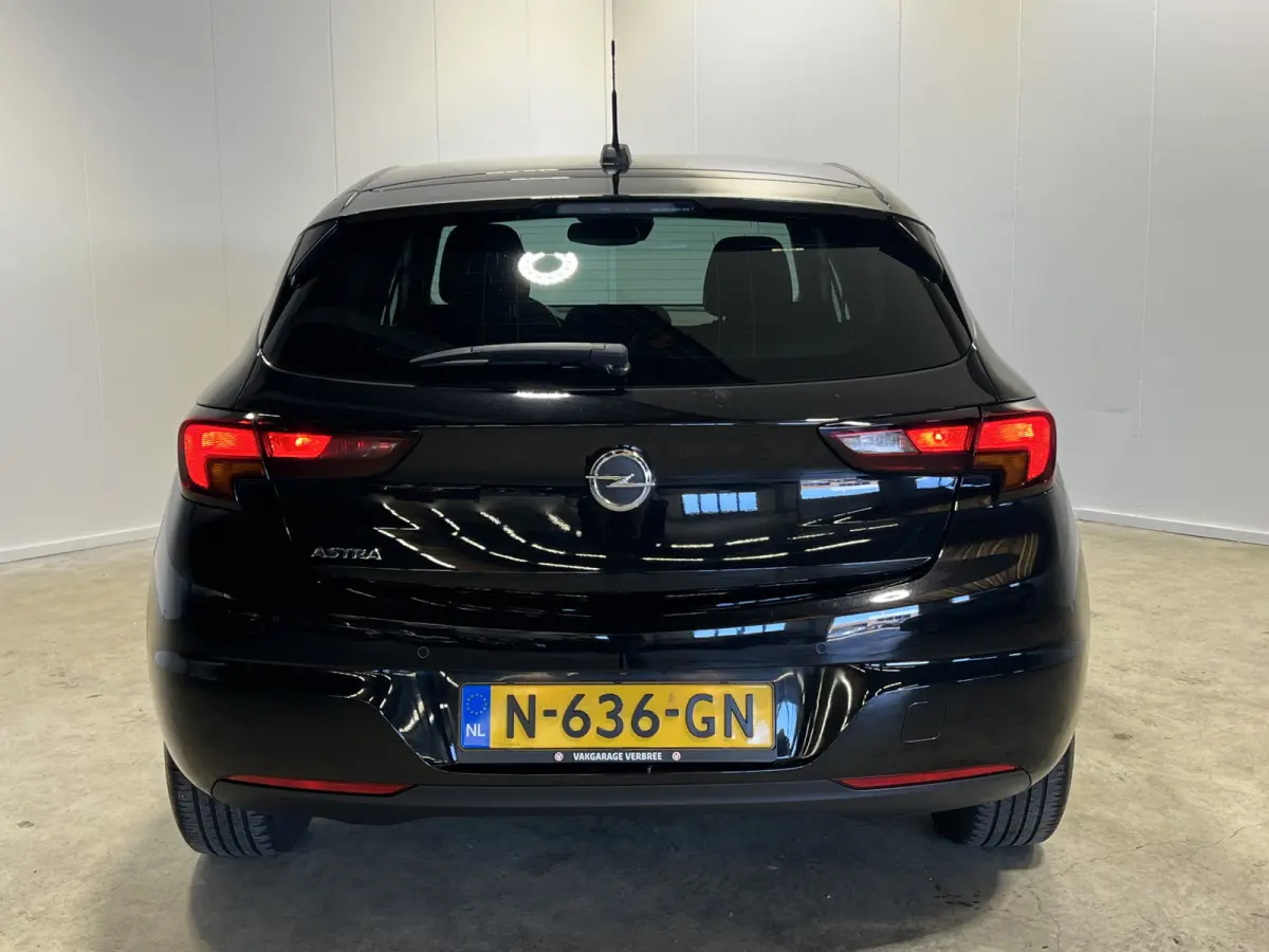 1.2 Edition 2020 | Navigatie/Carplay | AGR comfortstoel bestuurder | Achteruitrijcamera | PDC V+A incl. Park Pilot | Botsing alarm | LMV 16''