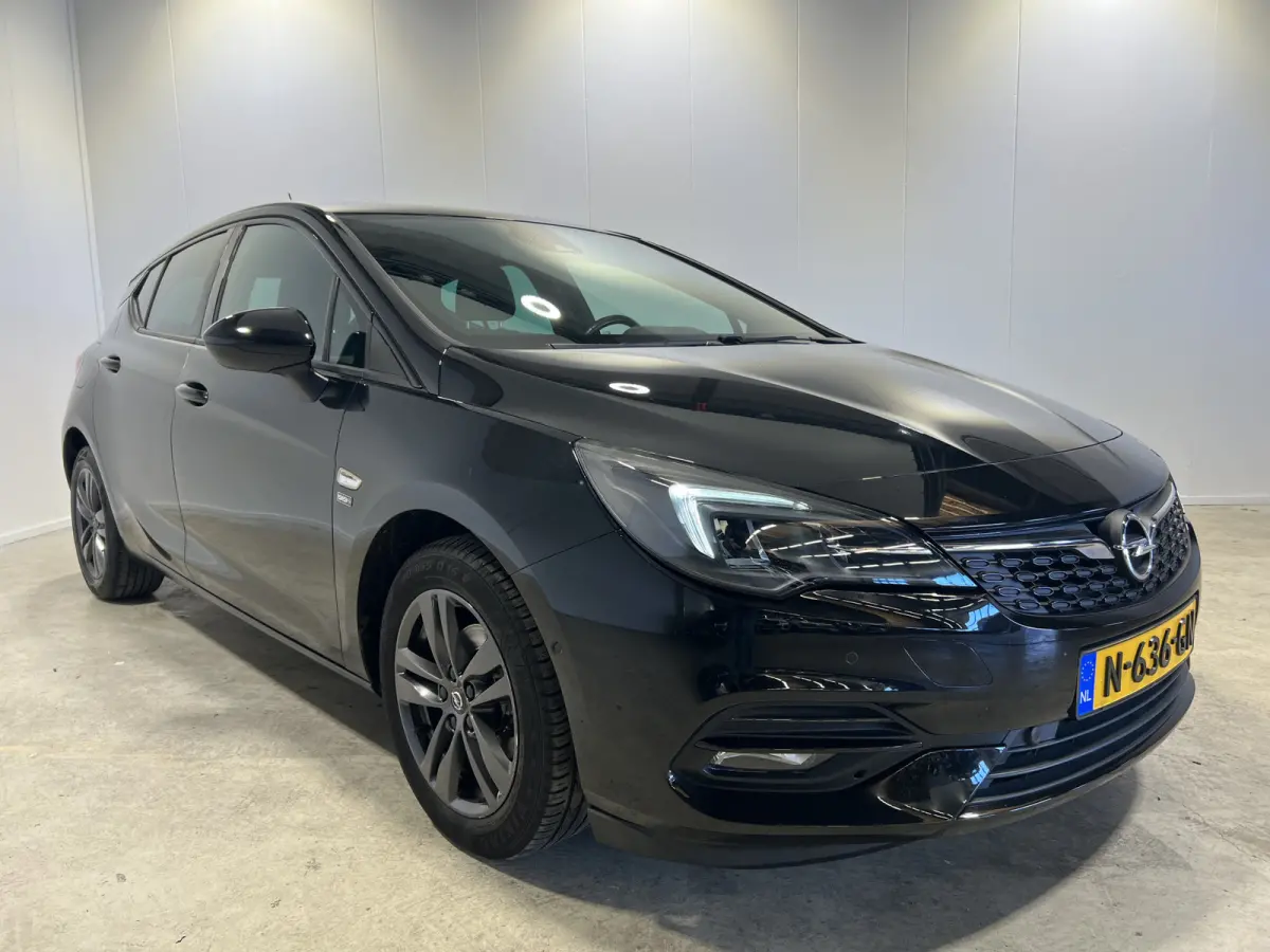 1.2 Edition 2020 | Navigatie/Carplay | AGR comfortstoel bestuurder | Achteruitrijcamera | PDC V+A incl. Park Pilot | Botsing alarm | LMV 16''