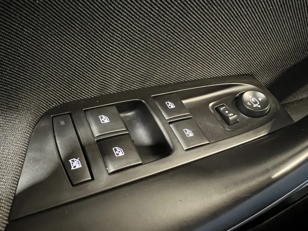 1.2 Edition 2020 | Navigatie/Carplay | AGR comfortstoel bestuurder | Achteruitrijcamera | PDC V+A incl. Park Pilot | Botsing alarm | LMV 16''