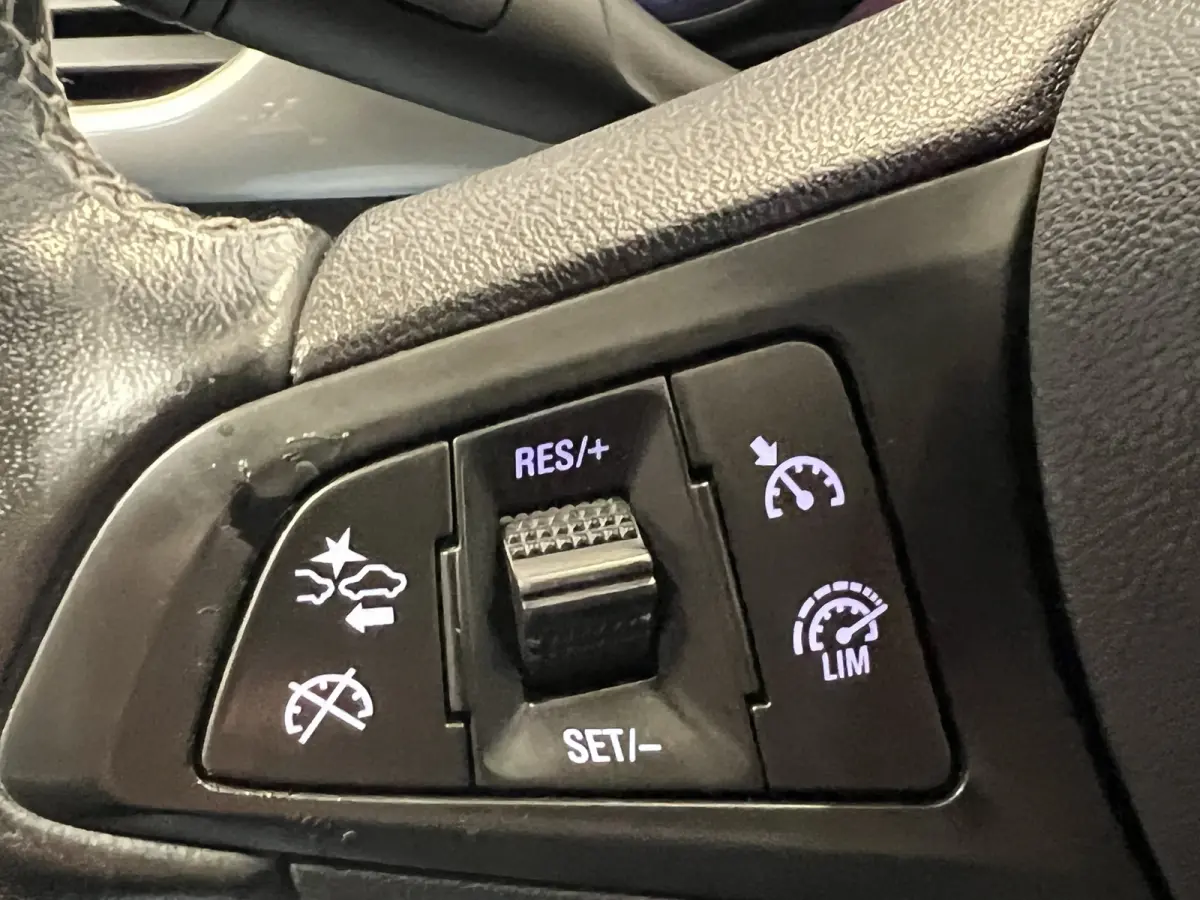 1.2 Edition 2020 | Navigatie/Carplay | AGR comfortstoel bestuurder | Achteruitrijcamera | PDC V+A incl. Park Pilot | Botsing alarm | LMV 16''