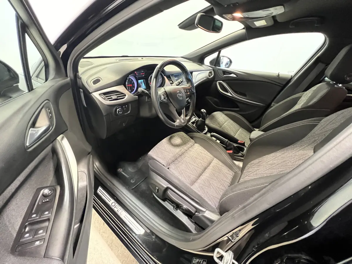 1.2 Edition 2020 | Navigatie/Carplay | AGR comfortstoel bestuurder | Achteruitrijcamera | PDC V+A incl. Park Pilot | Botsing alarm | LMV 16''