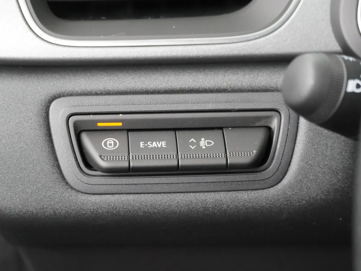 techno full hybrid E-Tech 160 | Adaptieve Cruise Control | Stoel- & Stuurverwarming | Parkeercamera |