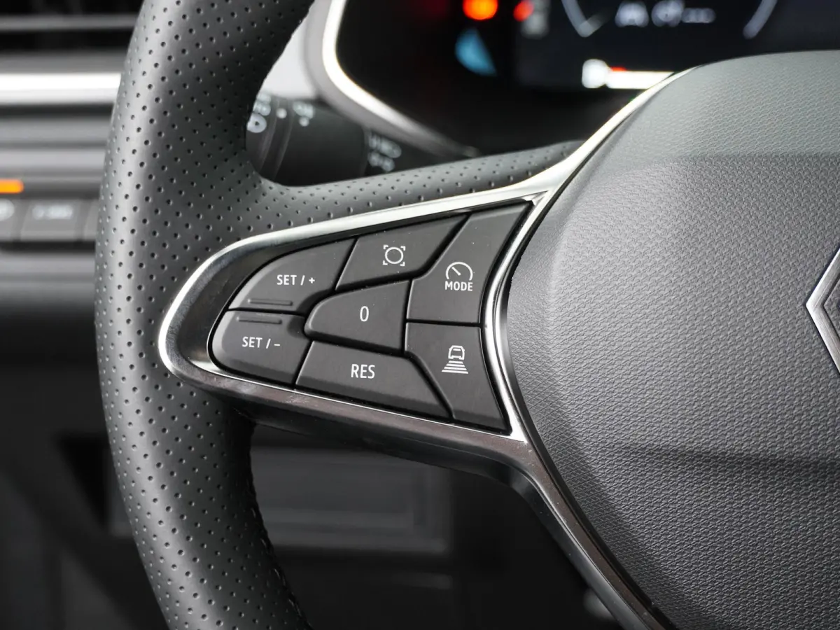 techno full hybrid E-Tech 160 | Adaptieve Cruise Control | Stoel- & Stuurverwarming | Parkeercamera |