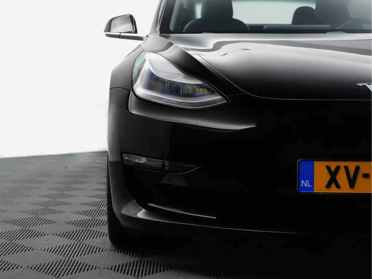 Performance S Dual Motor Aut- SOH 91%, Panoramadak, Autopilot, Comfort Leder, Carbon Parts