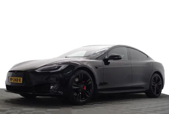 75 Base Black Pack- SOH 88%, Panoramadak,  Alcantara Interieur afwerking, Autopilot